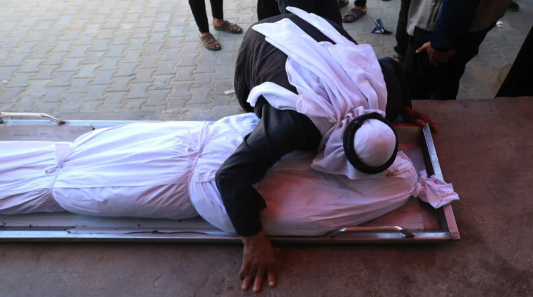 ارتفاع حصيلة الشهداء في قطاع غزة إلى 72,769 منذ بدء العدوان