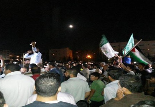 إعتصام الكالوتي : العشرات يحيون المقاومة الفلسطينية ويستنكرون الصمت العربي