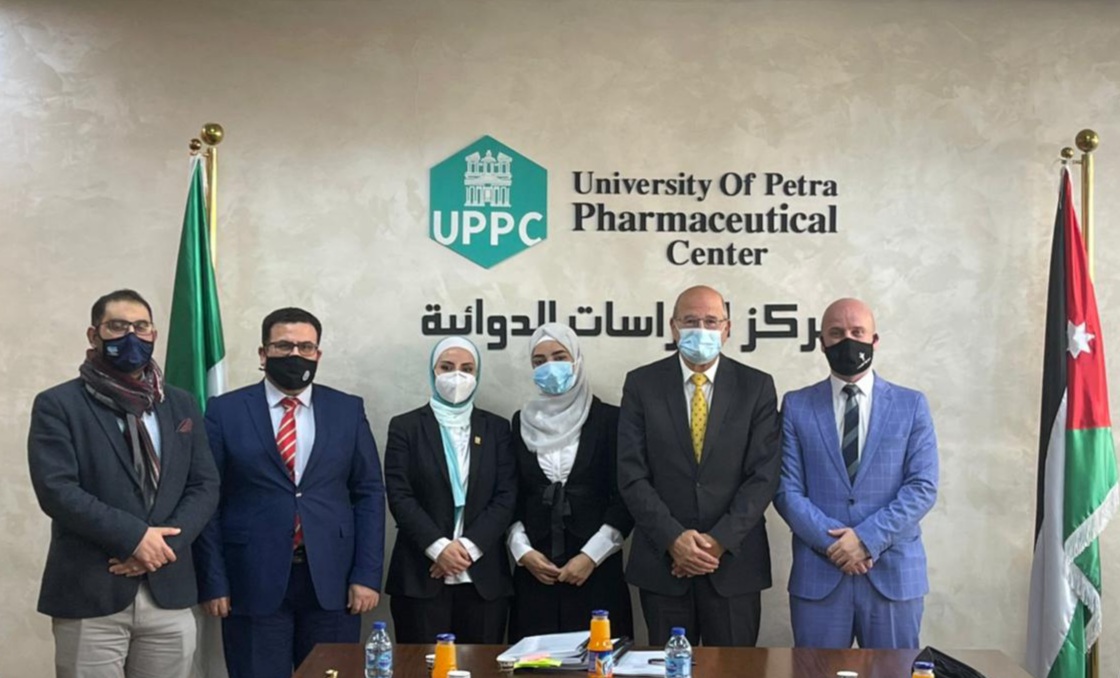 دراسة علمية لجامعة البترا: فاكهة القشطة مع "الكارباميزيبين" تزيد النشاط المضاد لسرطان الثدي والبروستات