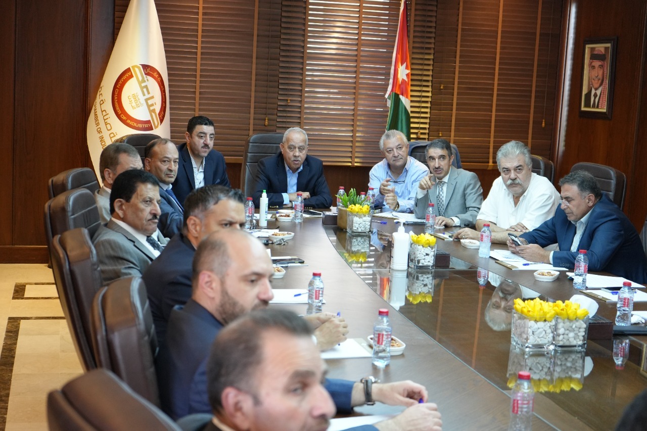 الجغبير يترأس اجتماعا موحدا لغرف الصتاعة يناقش مسودة قانون الاستثمار الجديد