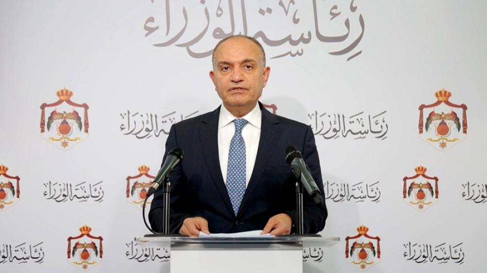 العضايلة: "لايكلف الله نفساً إلا وسعها"  ..  و هذا هو الإجراء المتبع مع المراجعين من كبار السن ؟