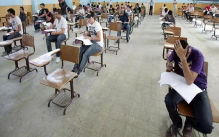 امتحان في (اللغة الانجليزية) لجميع تخصصات التوجيهي ..  اليوم 