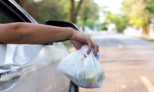  الحبس وغرامات تصل إلى ألف دينار  ..  تعرفوا على عقوبات الالقاء العشوائي للنفايات