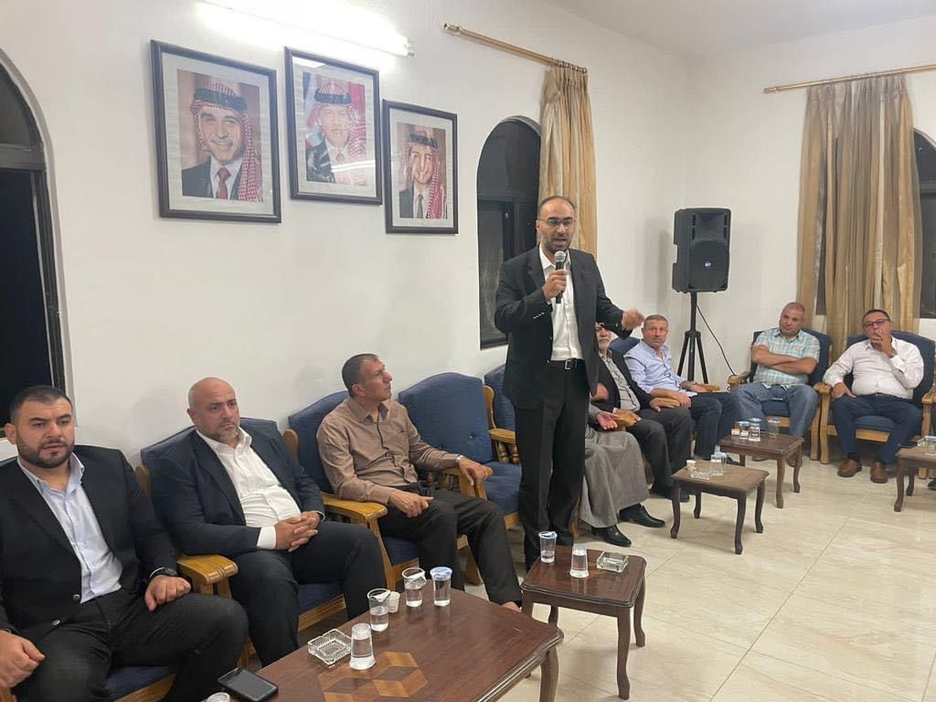 عشيرة العربيات تستنكر تشويه صرح الراحل الكبير معالي الدكتور عبد اللطيف عربيات 