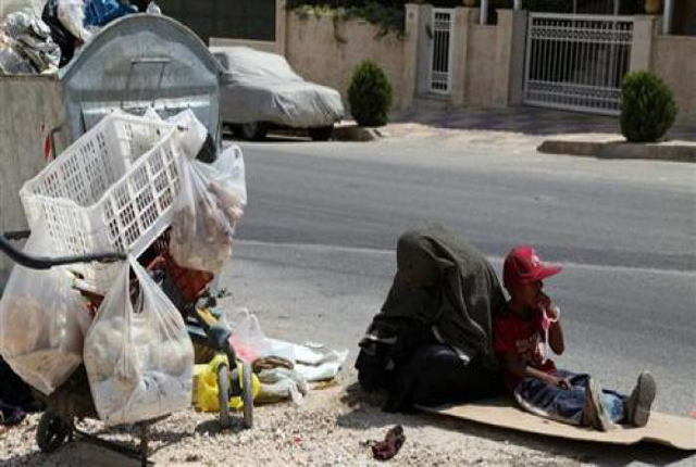 الفقر يضع اطفال لا يحملون الرقم الوطني امام عوائق علاجية قد تكلفهم حياتهم ..  تفاصيل
