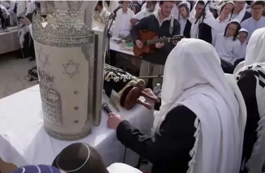 الاحتلال يغلق الحرم الإبراهيمي في الخليل