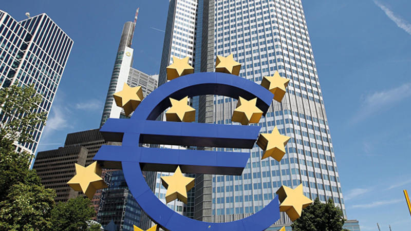 "المركزي" الأوروبي يبقي أسعار الفائدة دون تغيير