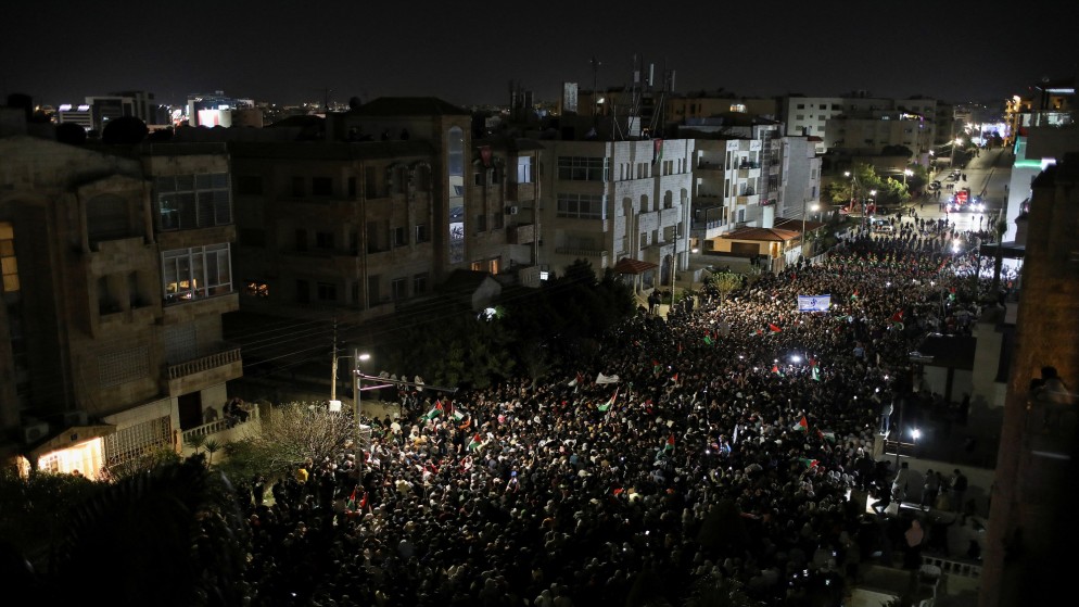 احتجاجات شعبية في الرابية في عمان تطالب بوقف الإبادة الجماعية بحق الفلسطينيين