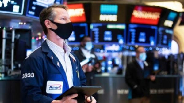 انخفاض مؤشرات الأسهم الأميركية نحو 200 نقطة