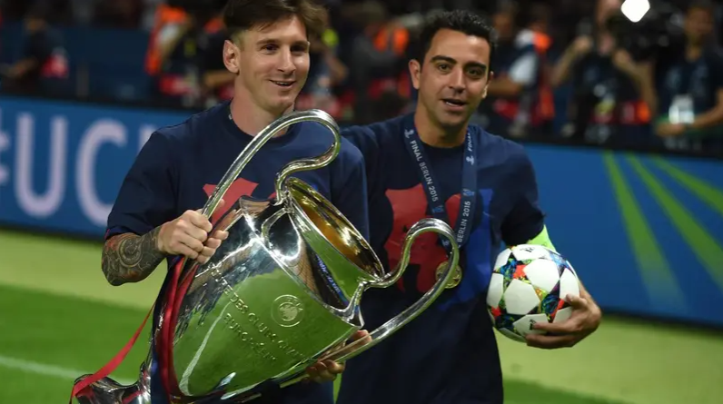 لماذا لم يعد ميسي إلى برشلونة؟ تشافي يجيب