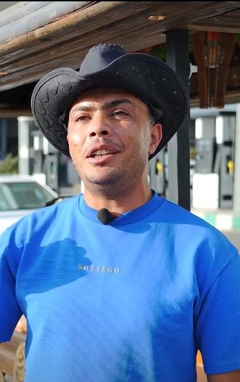 "البرنسيسة ودلعني وعزيزي" ..  محمد "المكسيكي" يكشف سر أشهر 3 سندويشات في عربايته المكسيكية - فيديو
