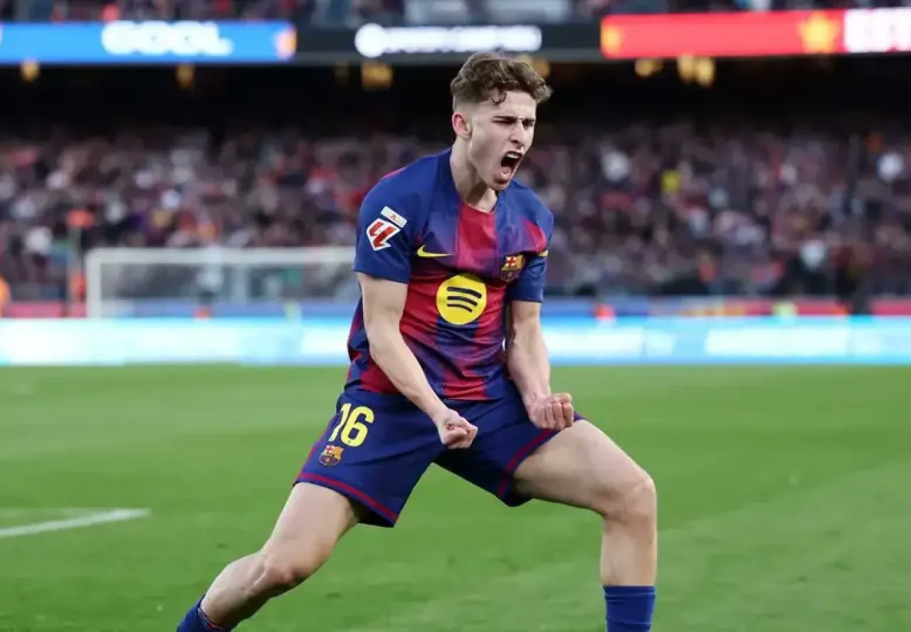 80 مليون يورو ..  باريس سان جيرمان ينافس تشيلسي على نجم برشلونة