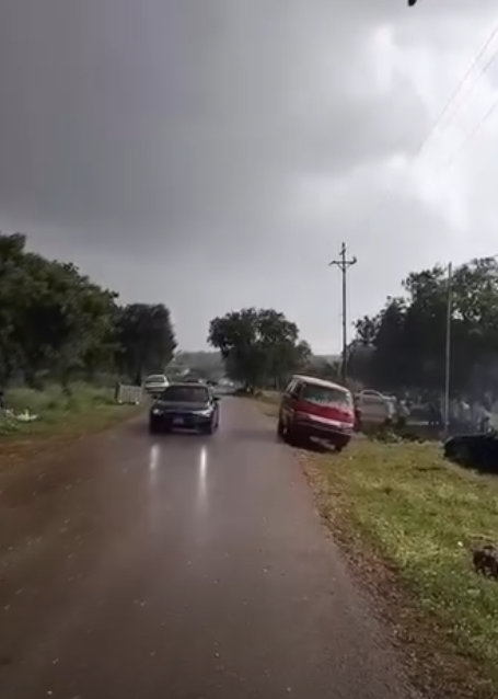 تساقط كثيف للبرد في منطقة لواء بني كنانة باربد ..  فيديو