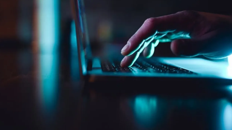 قراصنة يعطلون الاتصالات بأكثر من 60 سفينة شحن إيرانية