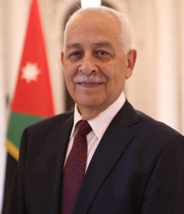 العيسوي ينقل تعازي الملك إلى عشيرة الكعابنه بوفاة الشيخ سليمان الشتيوي