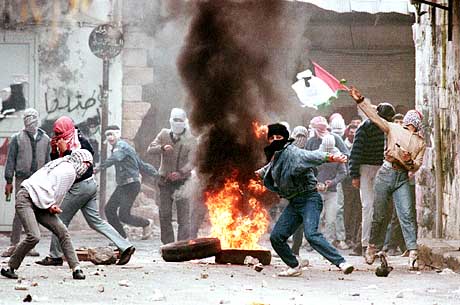 انتفاضة الفلسطينين مستمرة ..  و351 إصابة في الضفة والقدس خلال الـ 24 الماضية