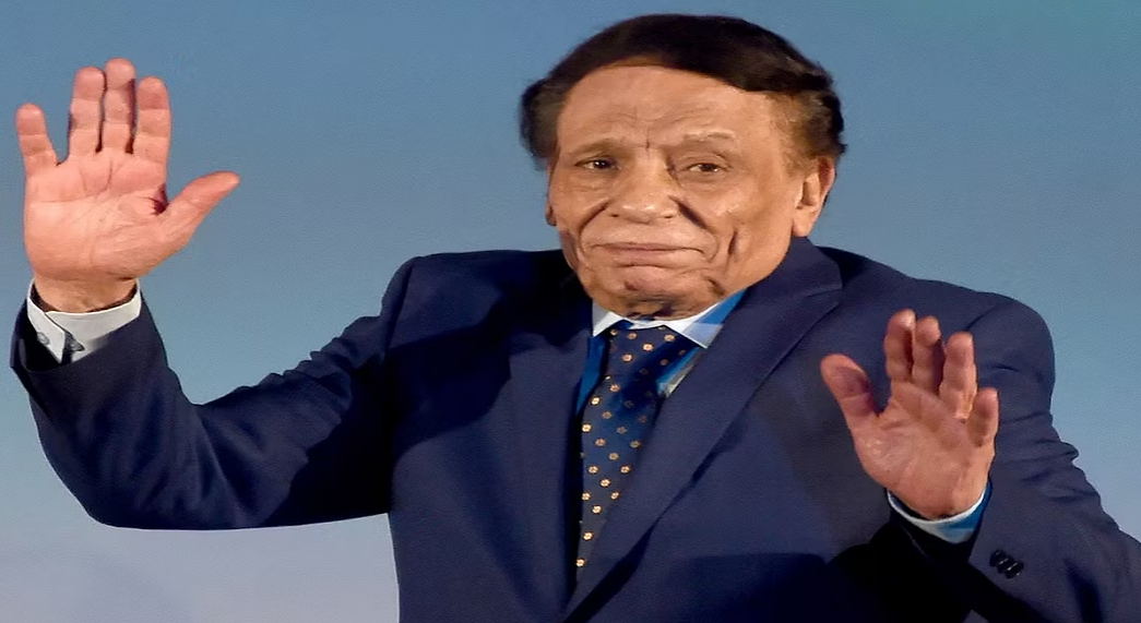بعد فرض ضرائب عليه ..  عادل إمام يرفع دعوى ضد وزير مصري
