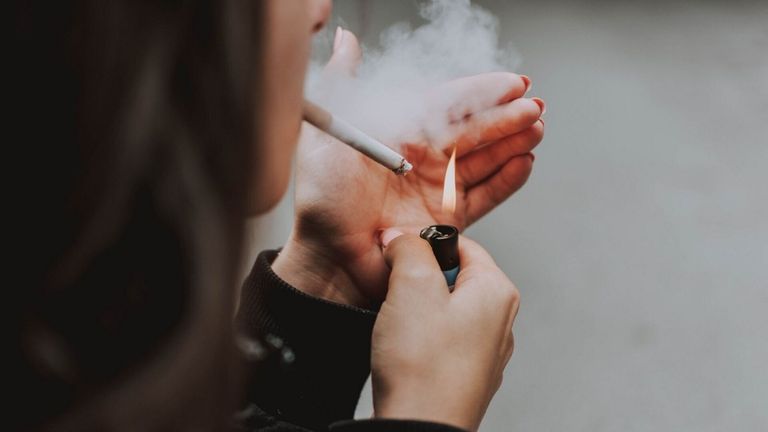 تدخين مريض السكري ..  خطر يقود لأمراض القلب والكلى والعمى