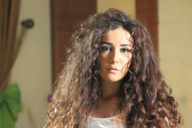 فيديو صادم للممثلة السورية كندة حنا