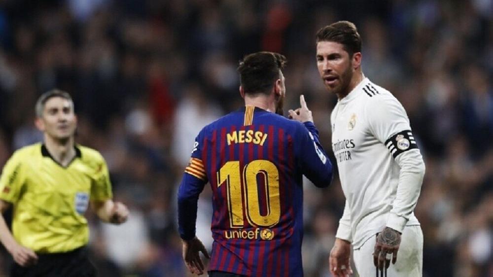 قبل يوم من مواجهة الغريمين الريال وبرشلونة ..  الاتحاد الإسباني يغير حكم كلاسيكو الأرض