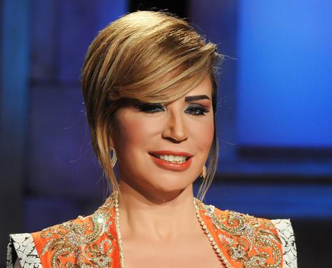إلهام شاهين تعلن إصابة إيناس الدغيدي بفيروس كورونا