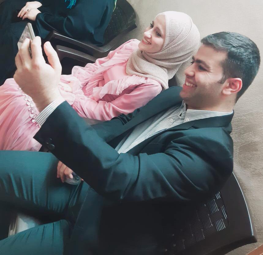 الطبيبان معاذ واميمه  .. رضوخ لحالة تهدئه سلبتهم اجواء بهجة طالما انتظروها سنوات