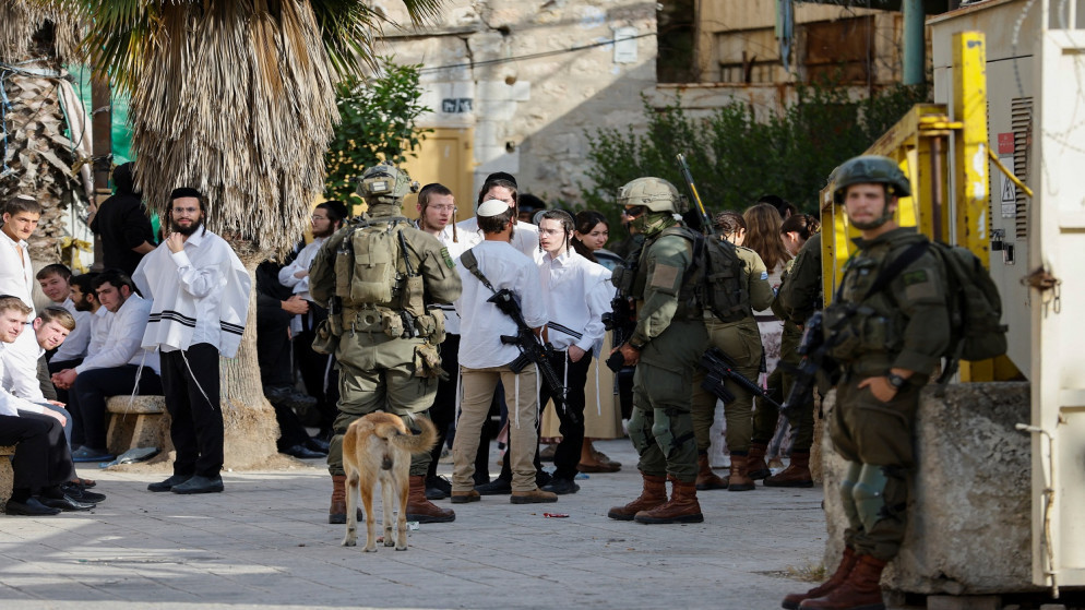 مستوطنون يخربون خط مياه شرق القدس المحتلة
