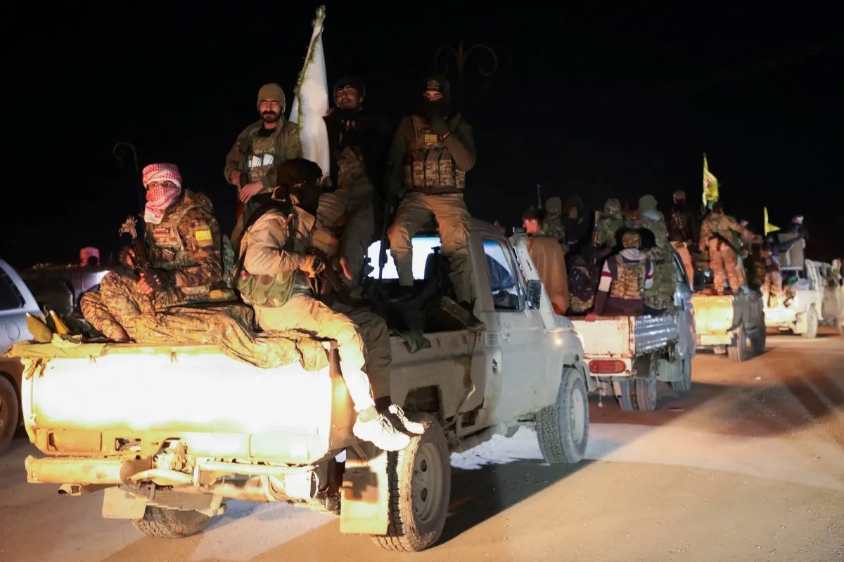 الجيش السوري يعلن بدء الانسحاب من الحسكة وفق الاتفاق مع قسد  