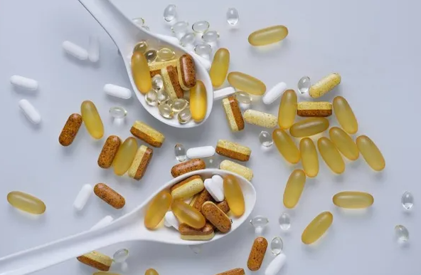 الكالسيوم و"فيتامين د" ..  ثنائي لا غنى عنه لصحة العظام والجسم