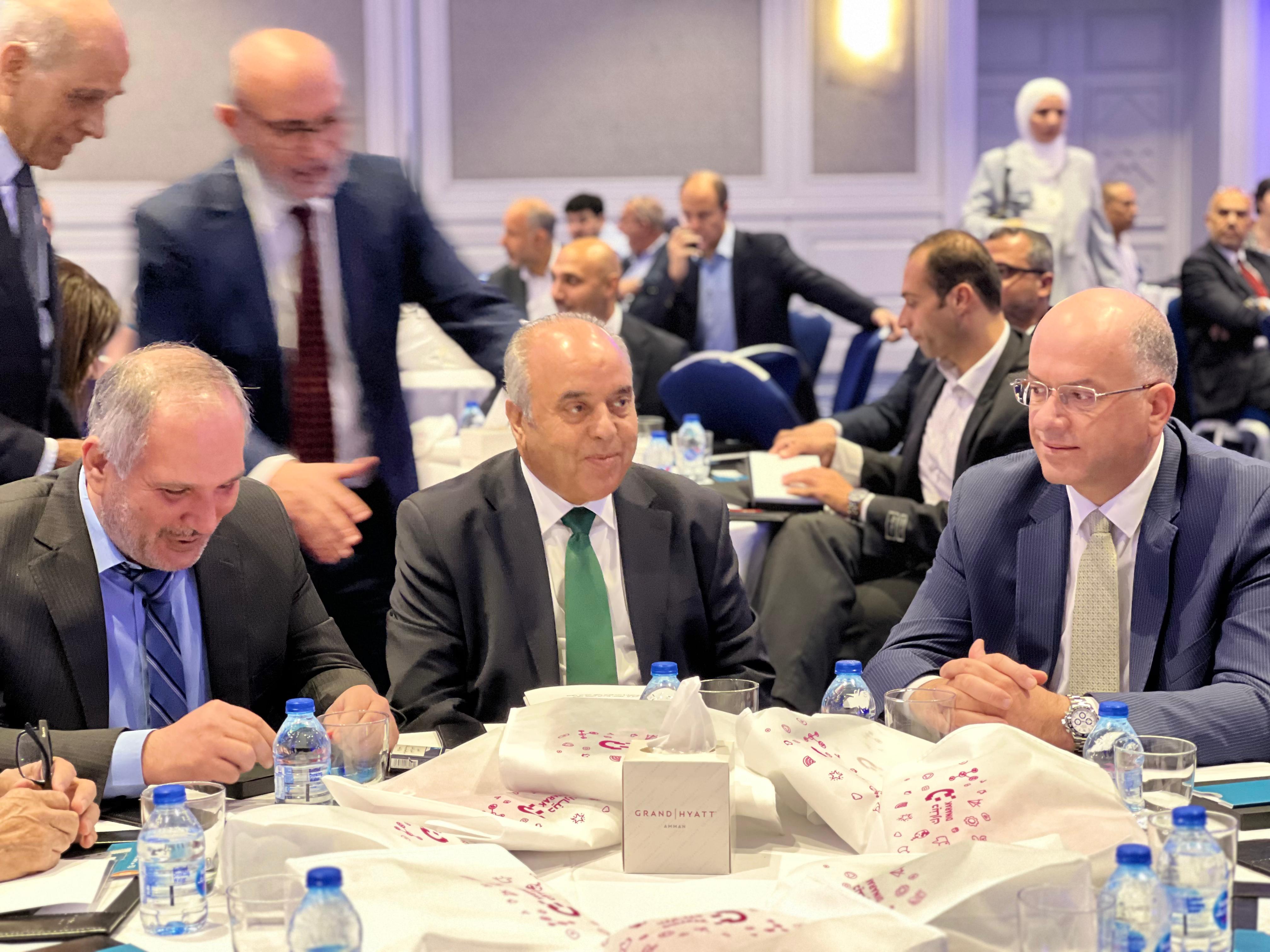 الوزير محافظة الجامعات بحاجة ماسة إلى مراجعة خططها الدراسية بشكل مستمر