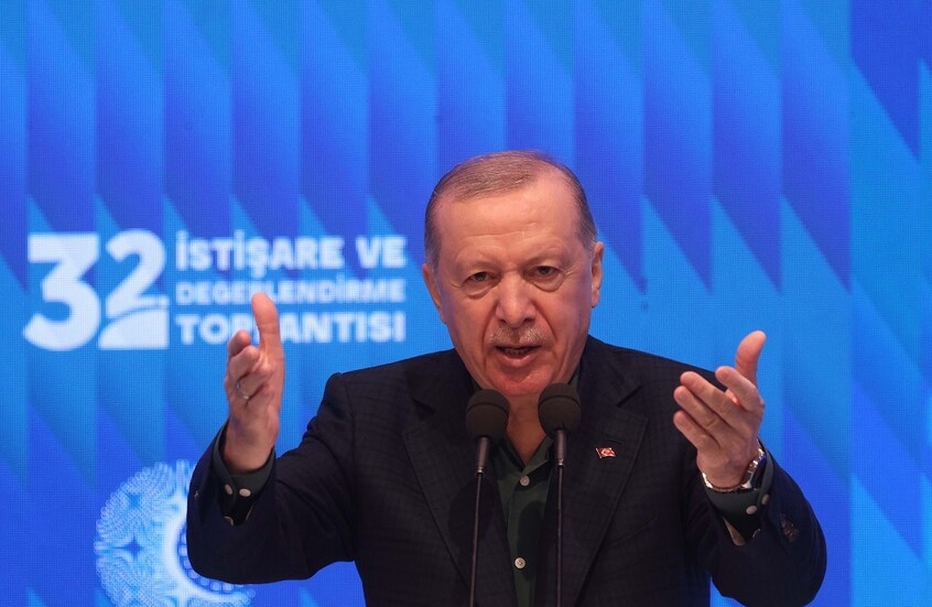 أردوغان: أوكرانيا لا تستطيع منافسة روسيا اقتصادياً ..  وأوروبا عاجزة عن الدعم المستمر