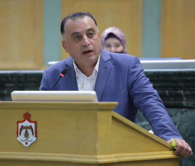 النائب الظهراوي: "طول ما العسكري عليه دين للدكاكين وخريج الطب والهندسة بوصل اكل لكلاب لبيوتكم القادم مش أجمل"