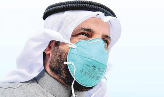 سلوكيات خاطئة أثناء وضع الكمامة