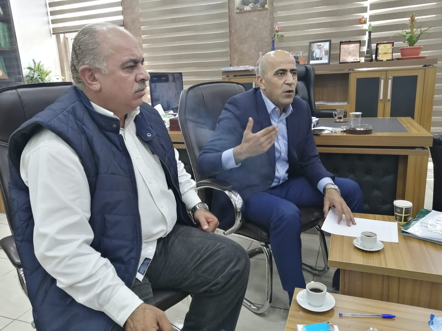 مجلس الخدمات المشتركة لمحافظة جرش يقر موازنة 2022 بأول جلساته ..  صور 