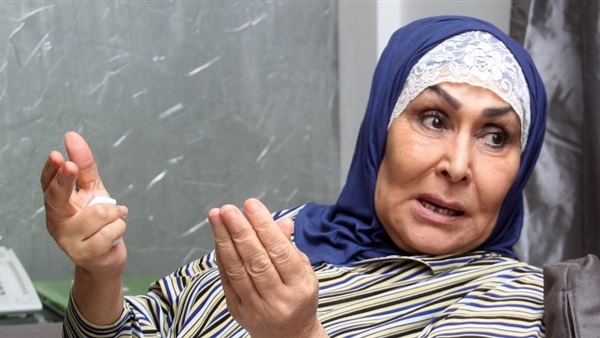 "هي الآن بين يدي الله"  ..  زوج ابنة سهير البابلي يصدم الجميع بوضعها الصحي