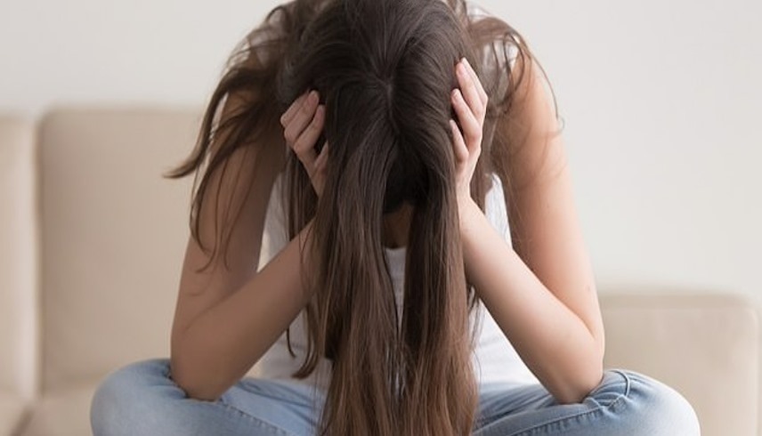 من مضغ العلكة إلى استخدام الثلج ..  طرق مدهشة للتحكم بقلقك