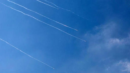 الحرس الثوري الإيراني يعلن بدء هجمات واسعة على "إسرائيل"