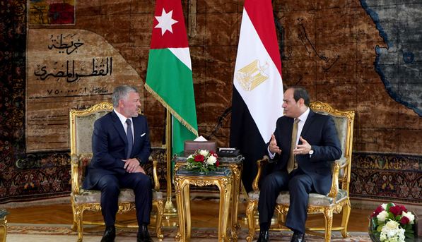 الملك يتبادل التهاني مع الرئيس المصري بقرب حلول عيد الفطر