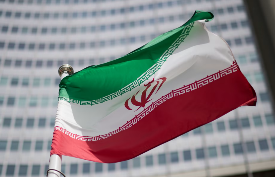 مسؤول إيراني كبير: لا نسعى لوقف النار