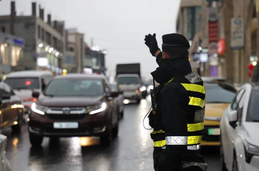 مديرية الأمن العام تحذر من منخفض جوي متوقع مساء اليوم وتدعو لاتخاذ الاحتياطات اللازمة