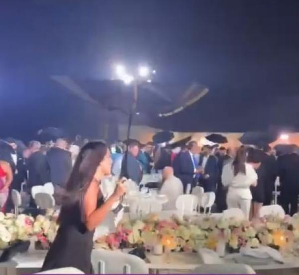 "عاصفة آب" تفسد حفل زفاف لبنانيّ!