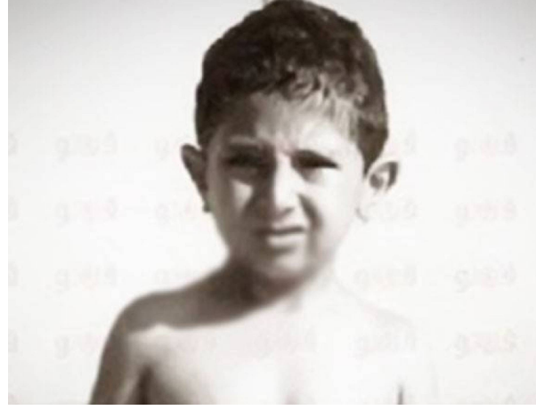 بالصورة - هذا الطفل أصبح ممثلاً مصرياً شهيراً ..  من هو؟