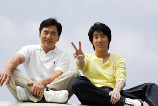 جاكي شان يحرم ابنه الوحيد من 350 مليون دولار