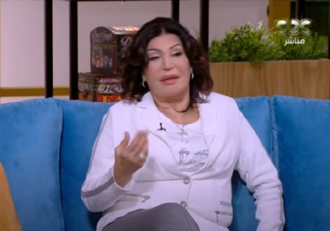 بعدما وصلت 82 عاماً  ..  الراقصة نجوى فؤاد تصدم الجمهور بعدد أزواجها: "ياريت كان في وقت يبقوا 20" .. فيديو