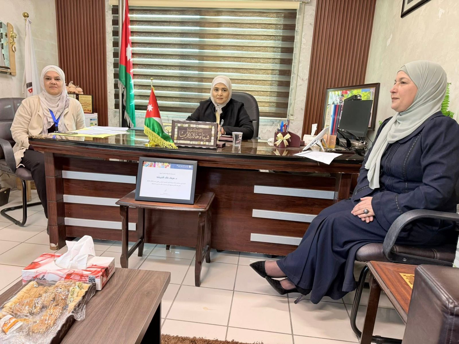 الخريشا تؤكد: رصد النتائج والجداول المدرسية أولوية لا تحتمل التأجيل