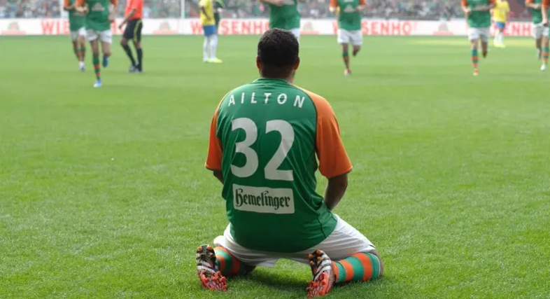 قصة غريبة ..  هداف الدوري الألماني يحصل على جائزته بعد 19عاماً من الانتظار