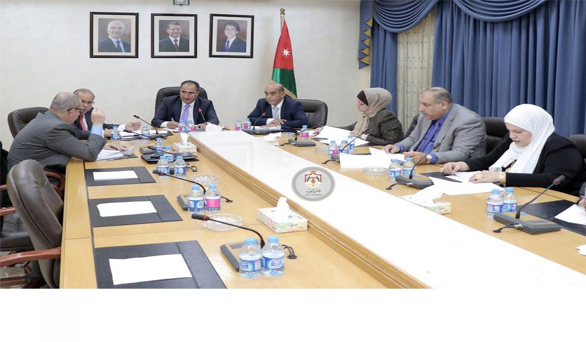 اللجنة القانونية تقر مواد بـقانون حماية المستهلك