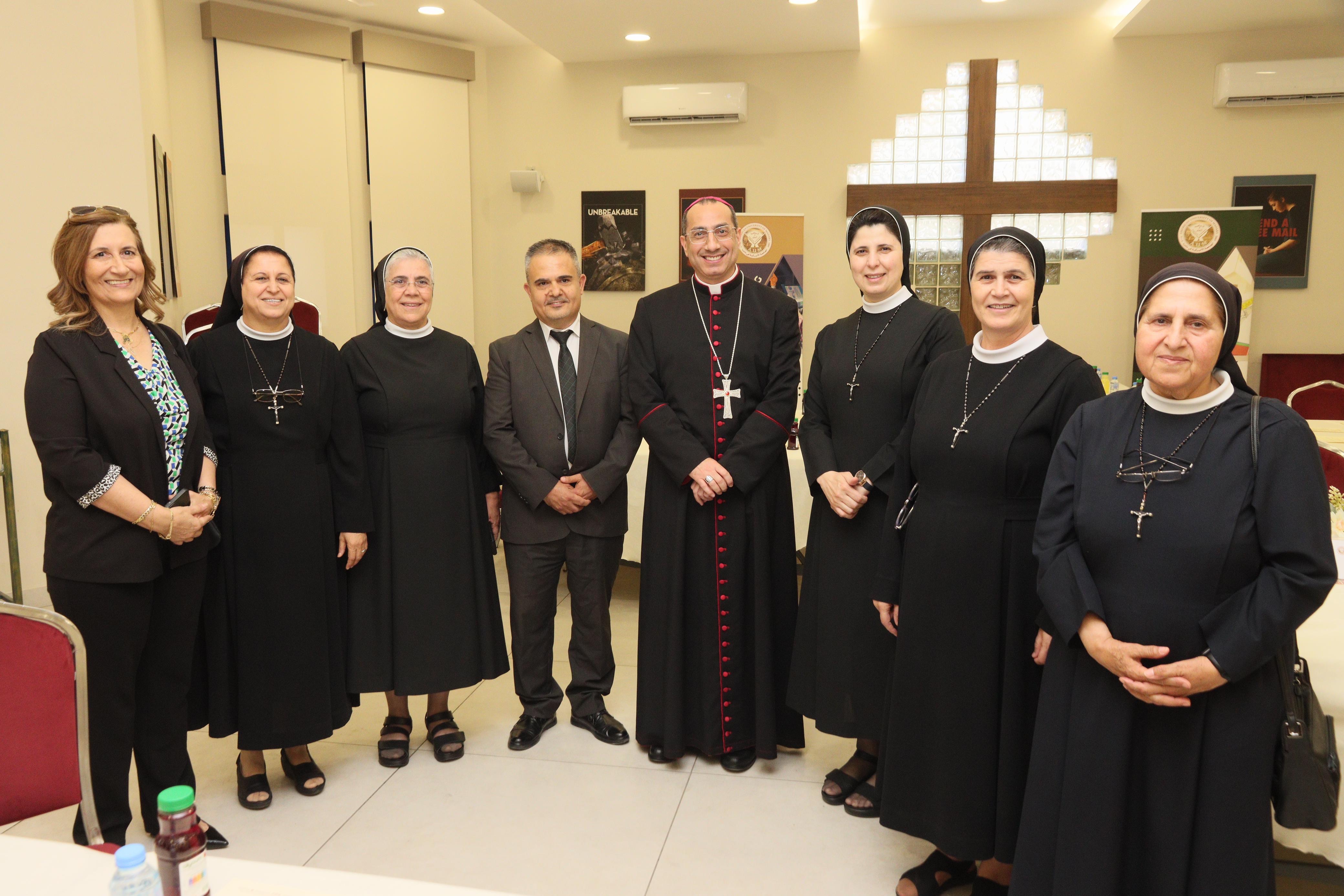 الجامعة الأميركية في مادبا ومدراس البطريركية اللاتينية تطلقان منحًا تشجيعية خاصة للطلبة