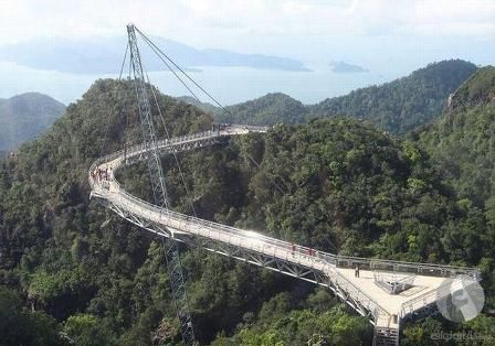 منوعات: أكثر 10 جسور رعباً و إثارة في العالم! (11 صورة)