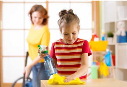 أمي تضع كل مسؤوليات البيت على عاتقي وأنا لا أستطيع، فما العمل؟